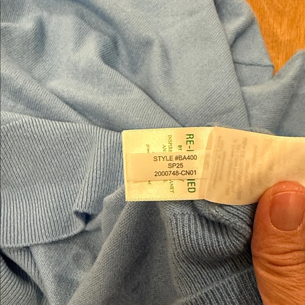 J. Crew Classic Fit Cashmere Crewneck Sweater M - Picture 9 of 9